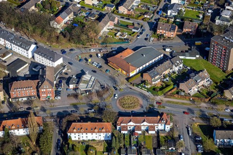 Aerial view, Netto supermarket at the intersection with Horster Straße and Marienstraße roundabout,