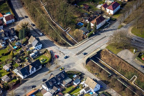 Aerial view, bridge Arenbergstraße over pipelines and railway line, road traffic, Rentfort,