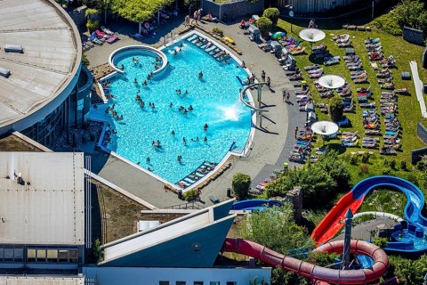 Aerial view, outdoor pool Maximare, saltwater pool, summer, Hamm-Mitte, bathers, sunbathers, Hamm,