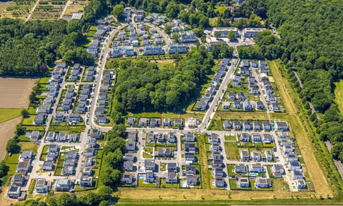 Aerial view, new development area Am Buerschen Waldbogen, Zur Marienkapelle, semi-circular housing
