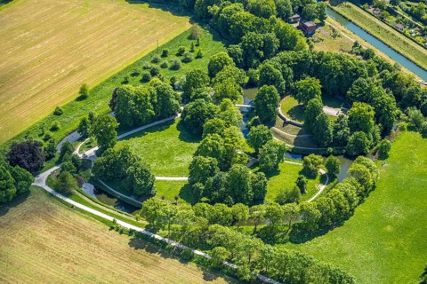Aerial view, Marker Burghügel, Burg Mark, landmark with moat, Uentrop, Hamm, Ruhr area, North
