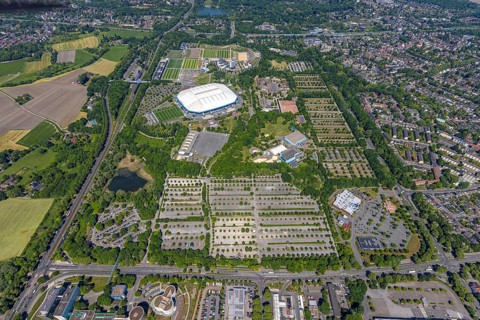 Aerial view, Berger Feld, Schalke Arena Park with Veltins Arena football stadium, Erle,