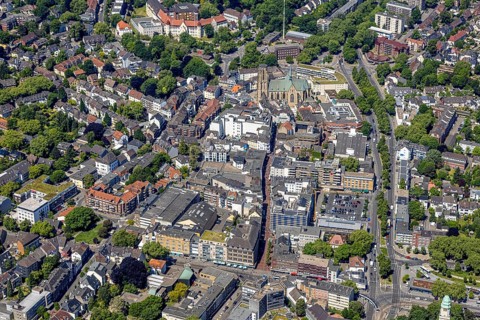 Aerial view, City centre Gelsenkirchen-Buer Hochstraße with cathedral catholic provost church St.