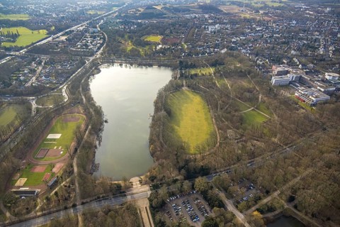 Aerial view, Berger See and Open Door Sports Centre, Berger Park, on the right Knappschaft Kliniken