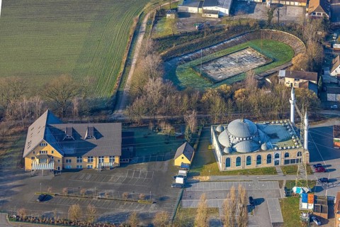 Aerial view, former Barbara Stadium SK Germania Herringen, DitiB Ulu Camii Mosque, Baptist Church -