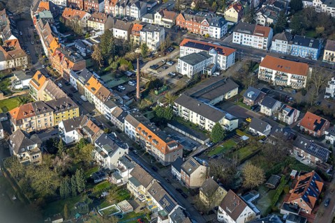 Aerial view, residential area with apartment blocks on Kentroper Weg, Sundermann chimney, bar