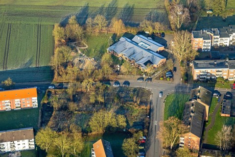Aerial view, Heilig Kreuz catholic kindergarten, Herringen district, Hamm, Ruhr area, North