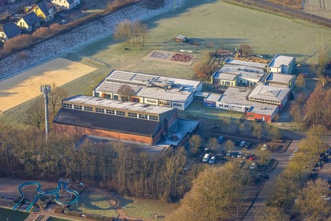 Aerial view, sports facility HSC club centre and Franz-Voß-Halle, Am Südbad, Rhynern district,