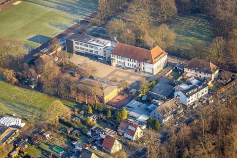 Aerial view, Josefschule with schoolyard, district of Heessen, Hamm, Ruhr area, North