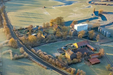 Aerial view, farm Schwannemühle at the river Ahse, wintry landscape, village Welver, Dinker,
