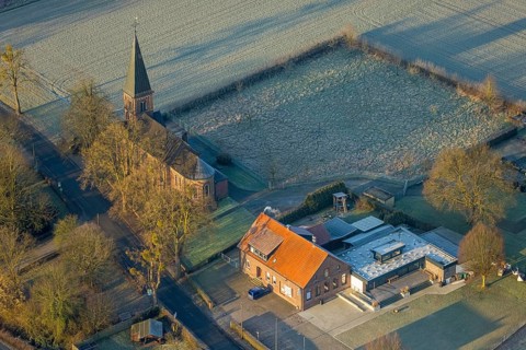 Aerial view, St Joseph's Catholic Church, St Hubertus Schützenbruderschaft Süddinker 1826 e.V.,