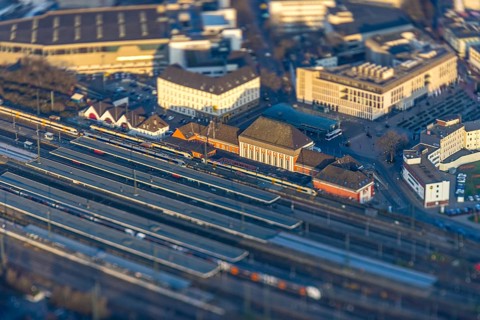ATTENTION Photos with partial blurring created by tilt technique on the lens side, aerial view,