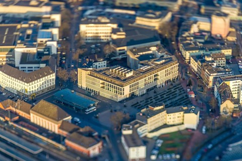 ATTENTION Photos with partial blurring caused by tilt technique on the lens side, aerial view,