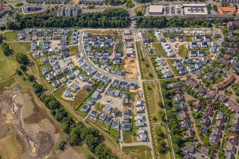 Aerial view, Duisburg-Süd, residential area Angerbogen, Am Alten Angerbach, semi-circular new