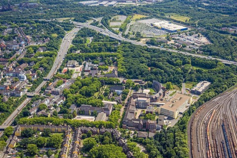 Aerial view, Hamborn municipal park, on the right Helios St. Johannes Klinikum Duisburg at the