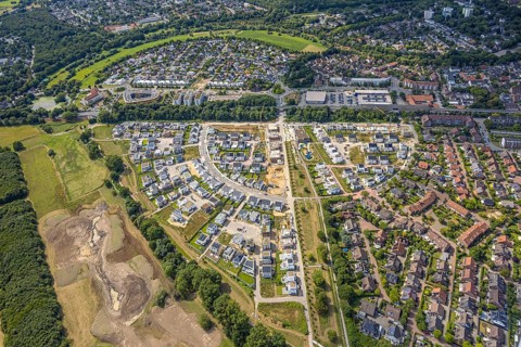 Aerial view, Duisburg-Süd, residential area Angerbogen, Am Alten Angerbach, semi-circular new
