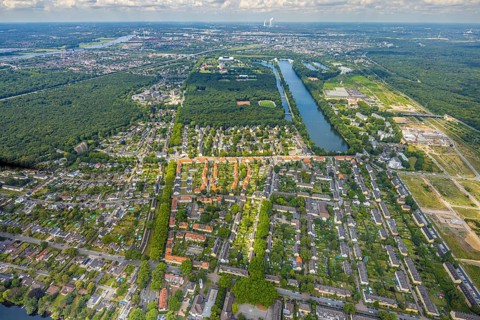 Aerial view, Duisburg-South with railway workers' housing estate Wedau, regatta course, sports park