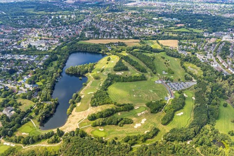 Aerial view, golf club and golf course Huckingen Nordplatz, golf meadow and bunker, Huckingen,