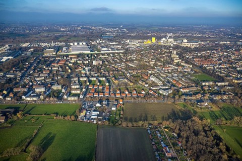 Aerial view, residential area in Daberg district, Dortmunder Straße and Herringer Weg, view to the