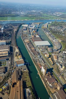Aerial view, Neuenkamp parallel harbour and outer harbour, river Rhine, HTB Heavylift Terminal