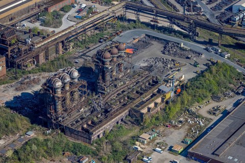 Aerial view, ArcelorMittal Hochfeld GmbH steel wire plant, dumping of red-hot material, Laar,