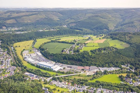 Aerial view, commercial area Im Langel at the edge of the forest, nature reserve Auf'm cock