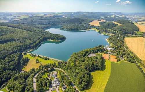 Aerial view, Welcome Hotel Meschede/Hennesee am Hennesee with Hennesee dam, forest area, lonely