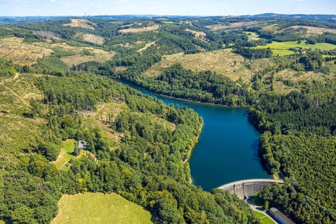 Aerial view, Jubach Dam with dam, forest area with forest damage, Vollme, Kierspe, Sauerland, North
