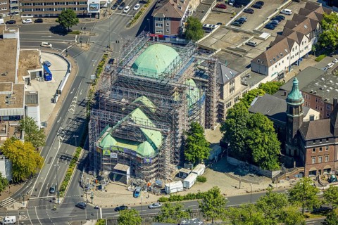 Aerial view, Old Synagogue Essen renovation with scaffolding, Edmund-Körner-Platz, city centre,