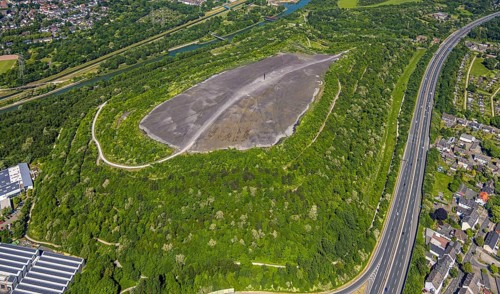 Aerial view, Schurenbach slag heap, Bramme sculpture for the Ruhr region by the artist Richard