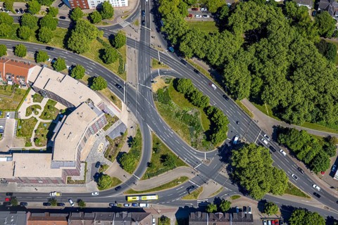 Aerial view, Belia Seniorenresidenz Altenessen, roundabout at the intersection of Stauderstraße,