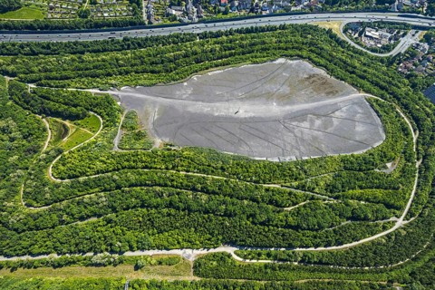 Aerial view, Schurenbach slag heap, Bramme sculpture for the Ruhr region by the artist Richard