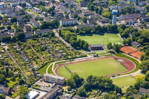 Aerial view, football stadium Bezirks-Sportanlage Am Wasserturm, KGV Kleingartenverein am