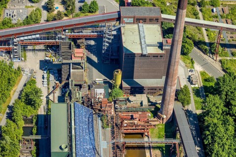 Aerial view, Zollverein factory swimming pool, Gelsenkirchener Straße, outdoor pool, Stoppenberg,