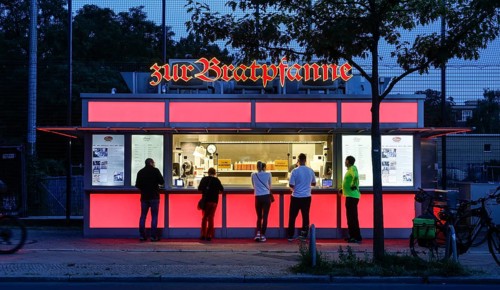 Customers at Kultimbiss zur Bratpfanne, Berlin, 26 Aug 2025, Berlin, Berlin, Germany