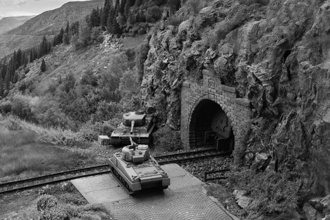 Model diorama: Sherman and Tiger tanks at the mountain tunnel