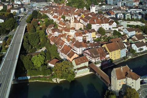View of the old town with the parish church Maria Himmelfahrt, on the left the high bridge, in
