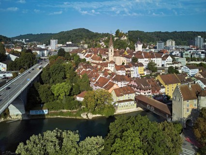 View of the old town with the parish church Maria Himmelfahrt, on the left the high bridge, behind