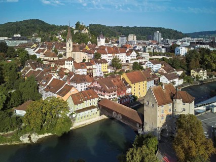View of the old town with the parish church of Maria Himmelfahrt, in the background the ruins of