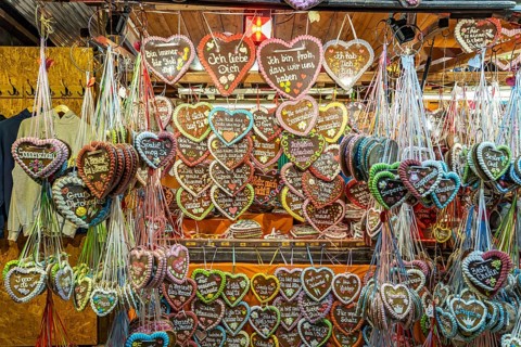 Gingerbread hearts at the Oktoberfest Munich, Bavaria, Germany
