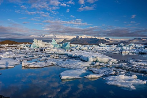 Icebergs, ice floes, lake, glacier lagoon, glacier, mountains, clouds, summer, morning mood,