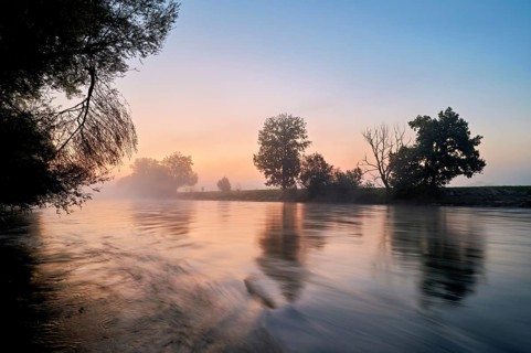 Morning atmosphere at the river Reuss, Mühlau, Freiamt, Canton, Aargau, Switzerland
