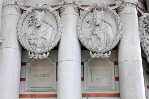 London, England, Great Britain, Europe, Stone reliefs of historical personalities on a decorative