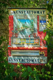 Art vending machine, art, vending machine art, cigarette vending machine, Brandenburg, Germany