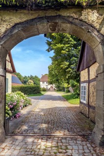 Alter Gutshof, driveway, Nemden, Bissendorf, Lower Saxony, Germany