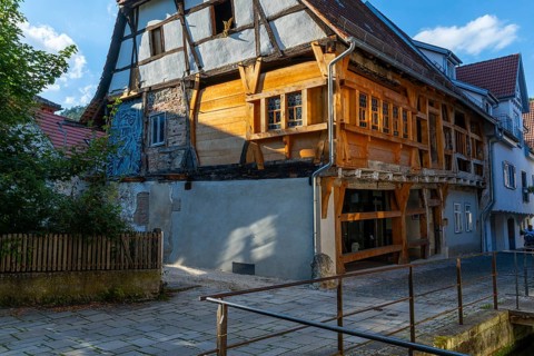 Partially renovated half-timbered house, Aachgasse, Klein Venedig, Blaubeuren, Swabian Alb,