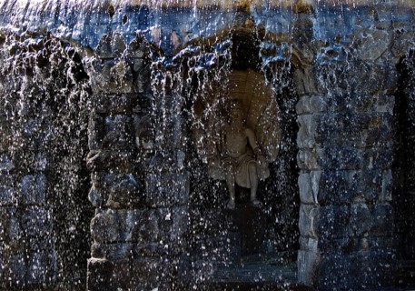 Water features at the Neptune Basin with a view of Neptune in Bergpark Wilhelmshöhe, UNESCO World