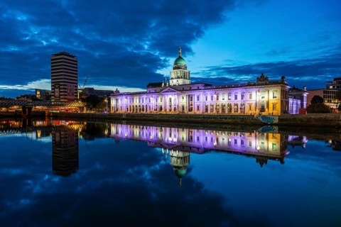 Customs House, Customs House on the River Liffey, blue hour, Dublin, Ireland