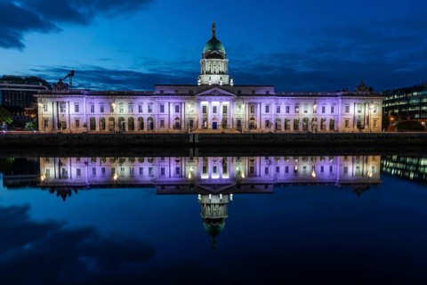 Customs House, Customs House on the River Liffey, blue hour, Dublin, Ireland