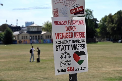 Posters for the North Rhine-Westphalia municipal election campaign in Bonn around the Hofgarten in